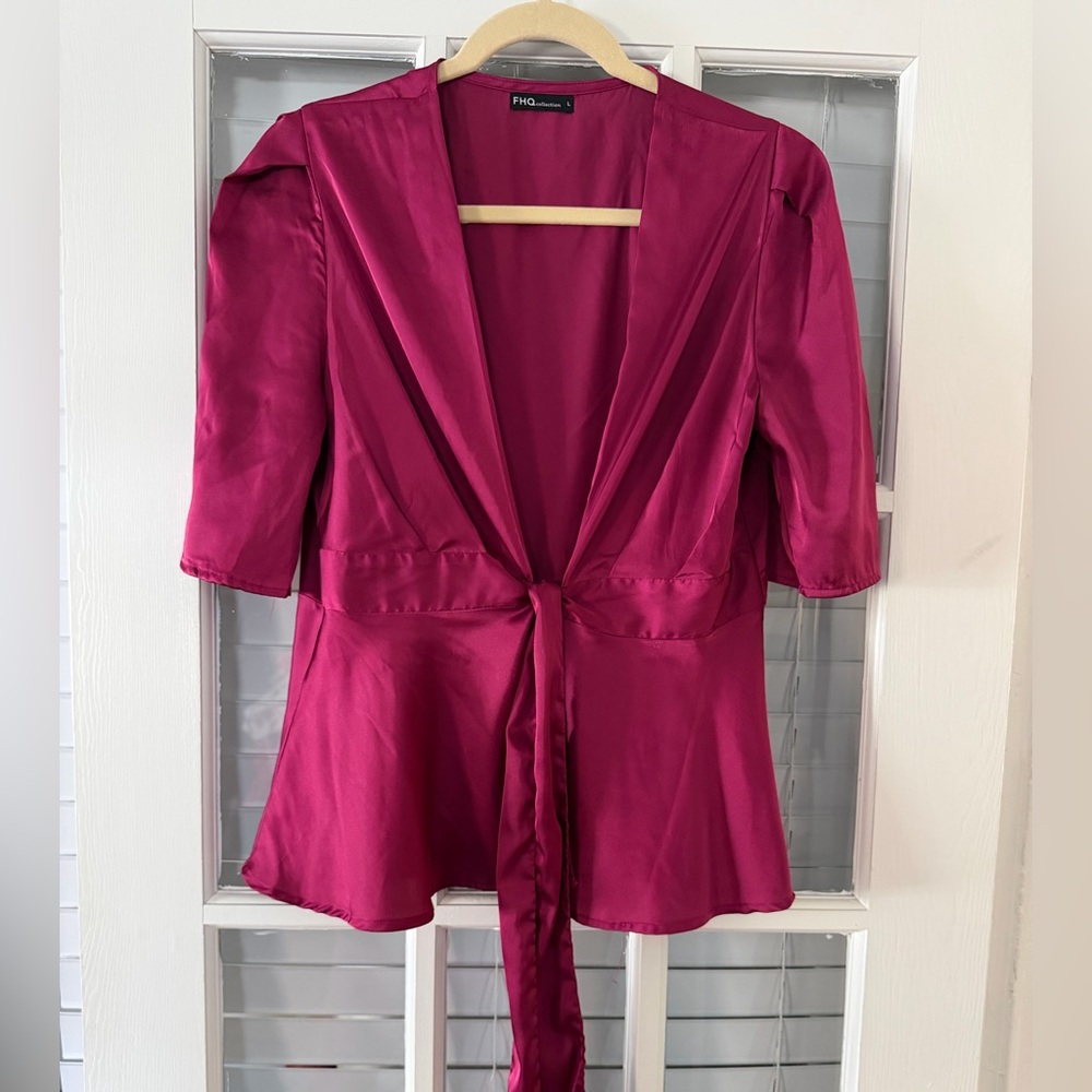 FHQ Collection Women’s L Magenta Satin Short Sleeve Tie Front Blouse | SKU 0144